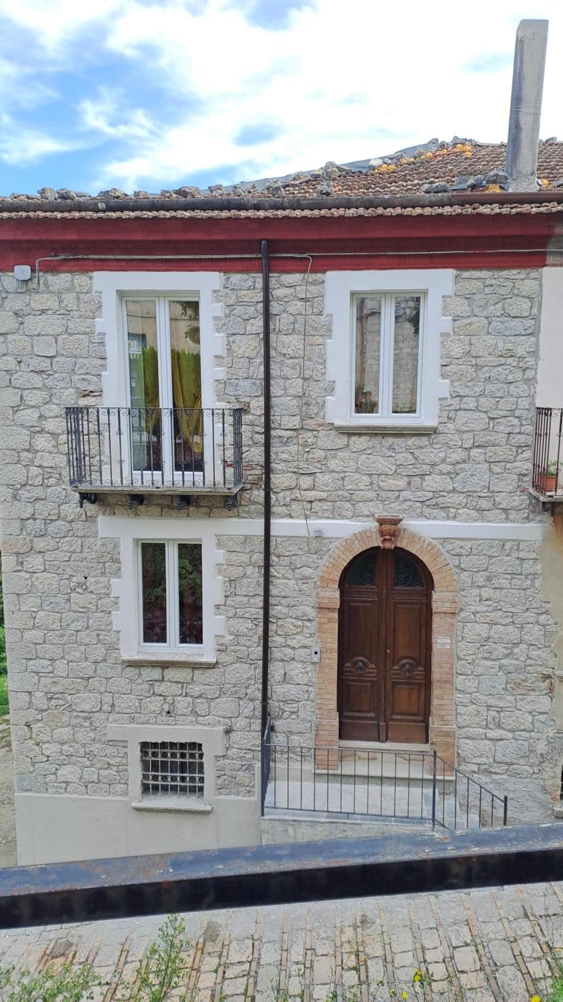 Guesthouse Affittacamere Padre Pio Morcone Centro Eksteriør bilde
