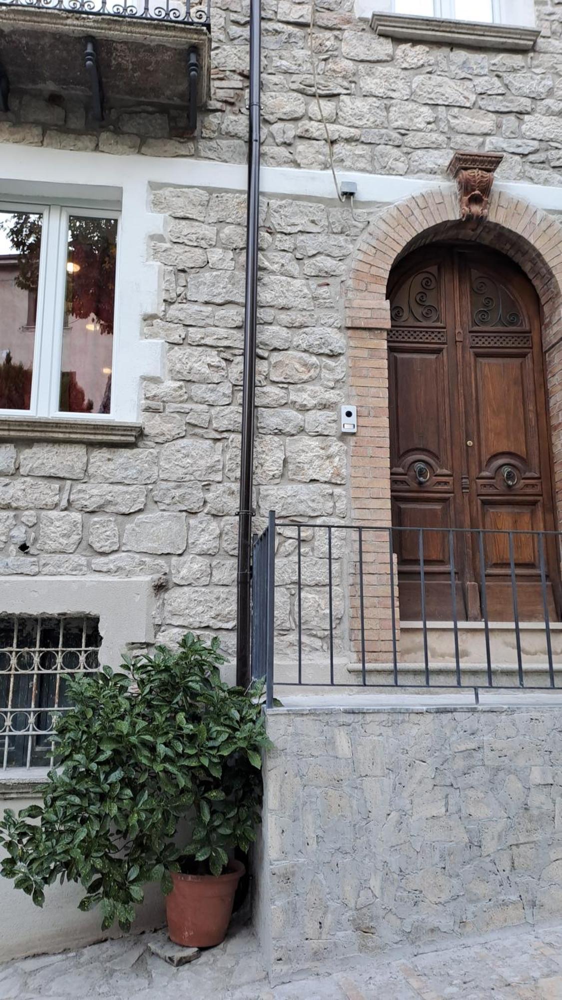 Guesthouse Affittacamere Padre Pio Morcone Centro Eksteriør bilde